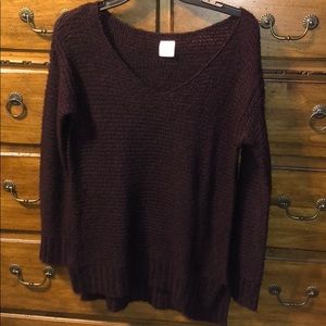 Maroon sweater